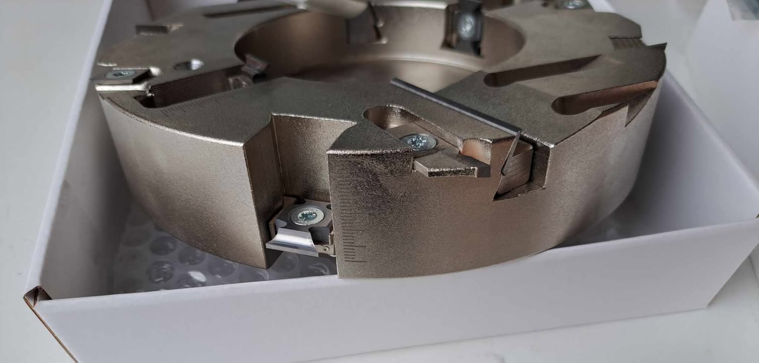 Freza profesională FINK cod.5/67.pentru tocurile de uși,alezaj(gaura pentru ax)35mm. 3 Freza profesională FINK cod.5/67.pentru tocurile de uși,alezaj(gaura pentru ax)35mm. - imagine 3